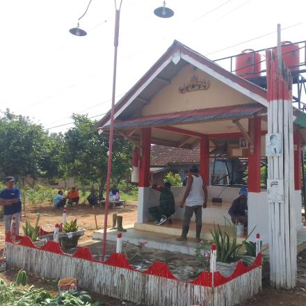 Warga Kemalo Abung Gotong Royong Persiapan Lomba Siskamling tingkat Kabupaten
