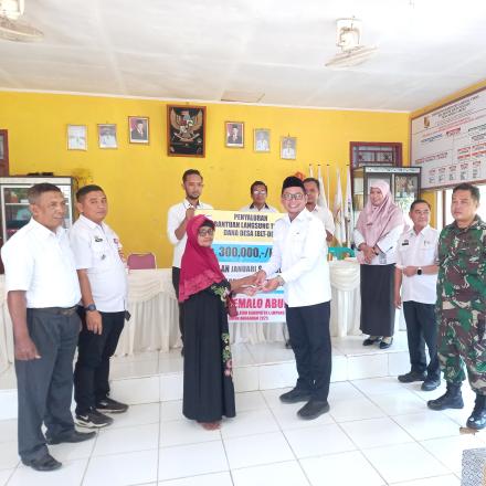 Penyaluran BLT DD  Berjalan Lancar, 14 KPM Terima Bantuan Empat Bulan Sekaligus