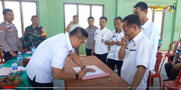 CAMAT ABUNG SELATAN HADIRI SERTIJAB LIMA KADES PEMENANG PILKADES