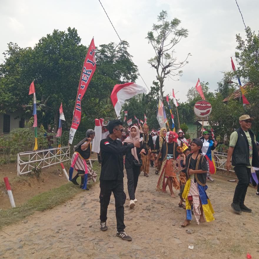 Karnaval Desa Kemalo Abung Meriahkan HUT RI ke -79